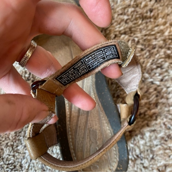 Teva Cabrillo Strappy Sandals Women's Brown Leather Size 6 Heel - Picture 6 of 6